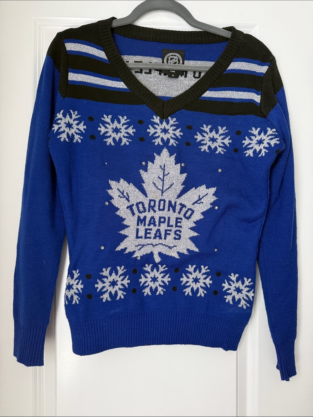 Toronto Maple Leafs Blue V-Neck Fan Sweater